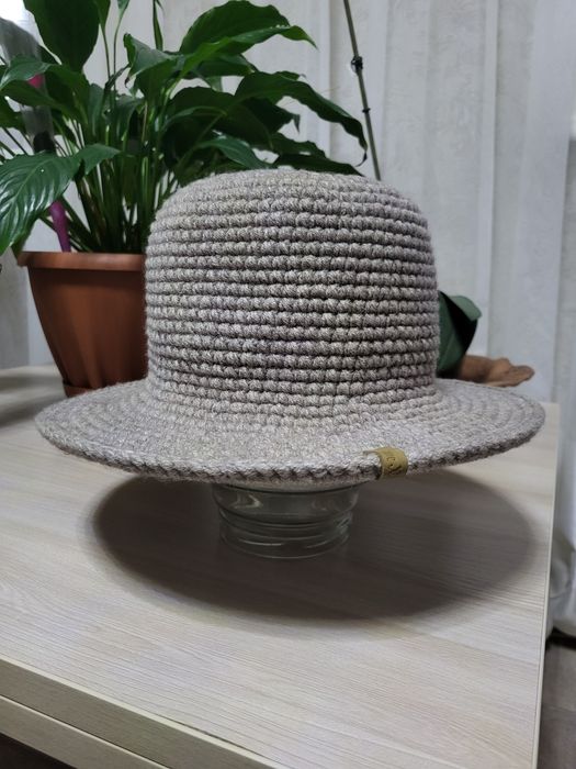 Головной убор демисезонная шляпа