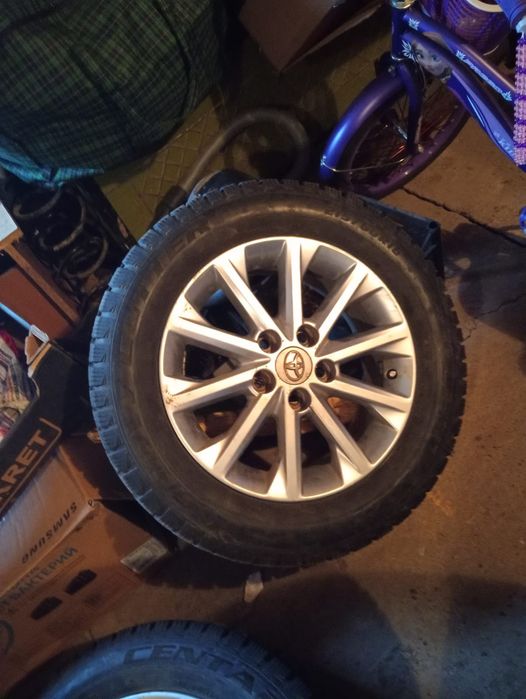 Диски Камри р16 отлично состояние