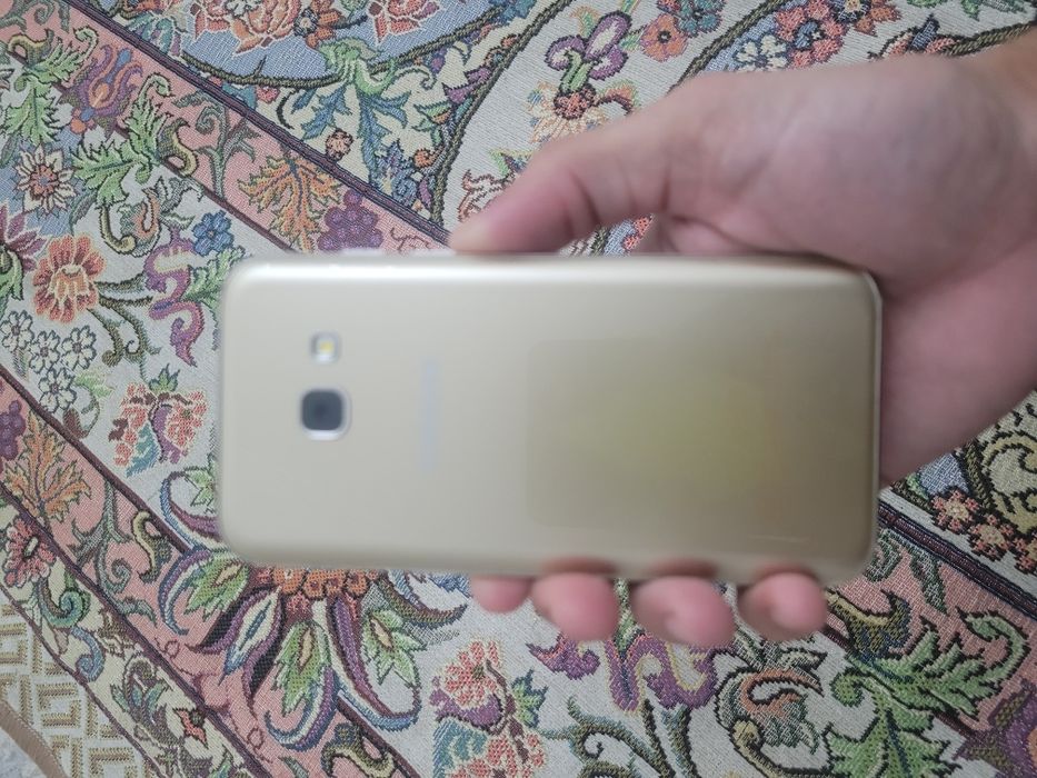 самсунг А3(17) срочно