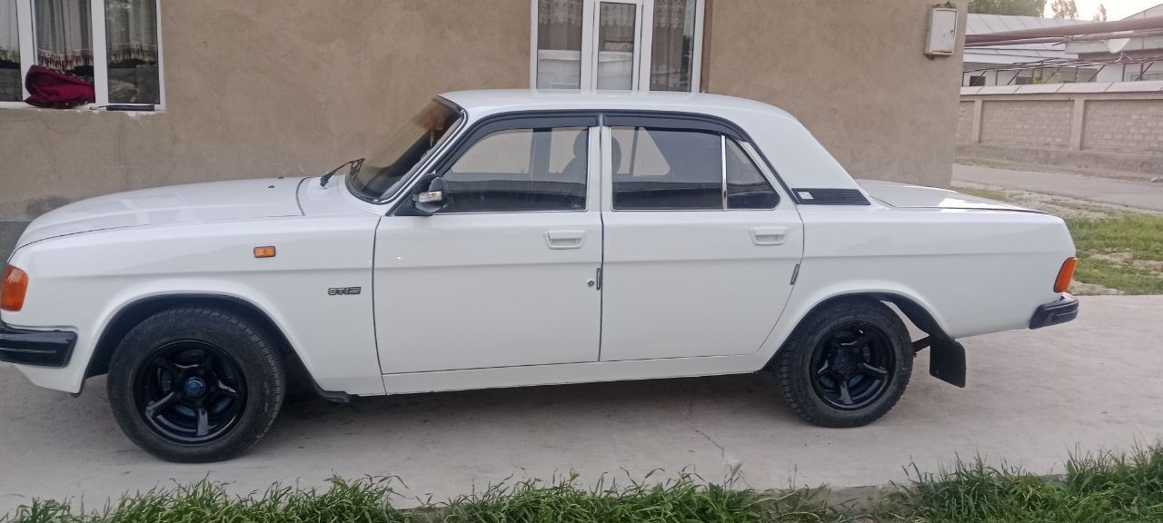 Волга 31029 сотилади