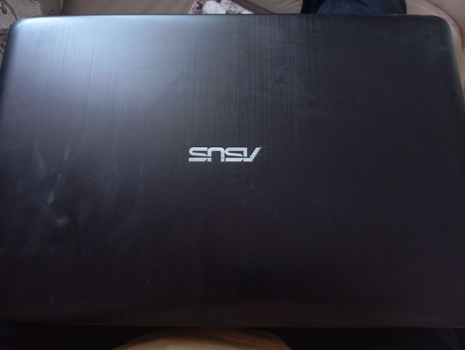 Продам ноутбук ASUS, цена договорная.