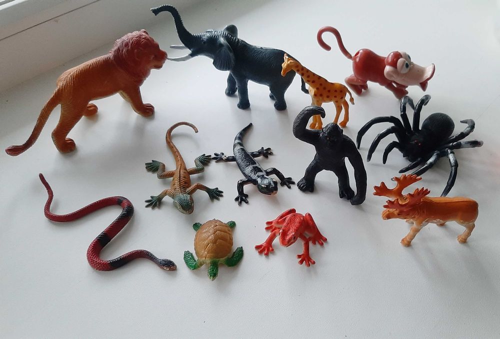 Резиновые зверята - игрушки