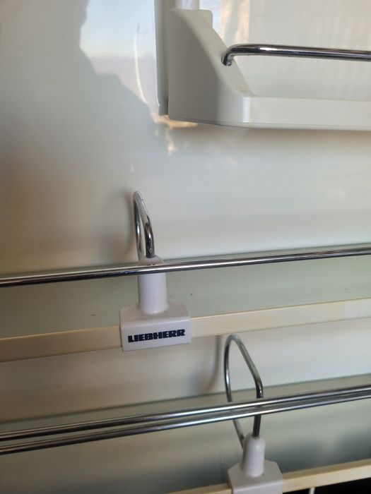 Frigider incorporabil mic