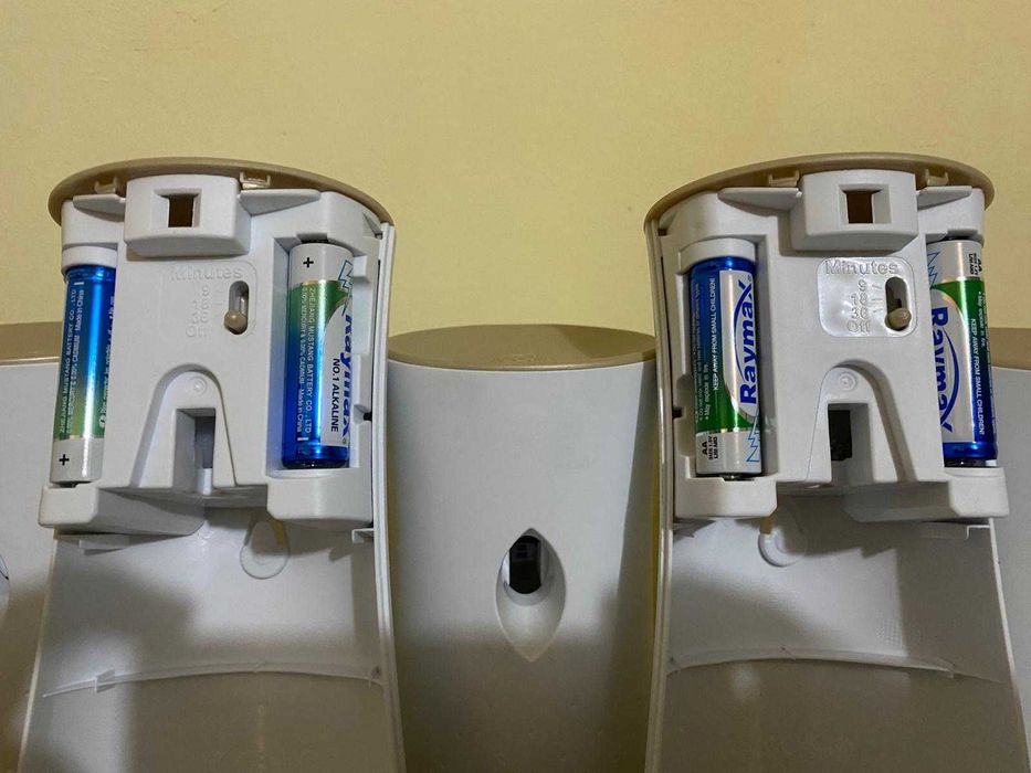 Автоматични ароматизатори Airwick – комплект от 5 броя