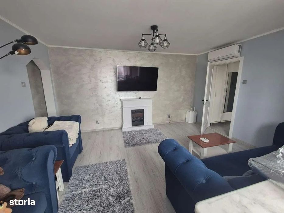 Apartament 3 camere semidecomandat