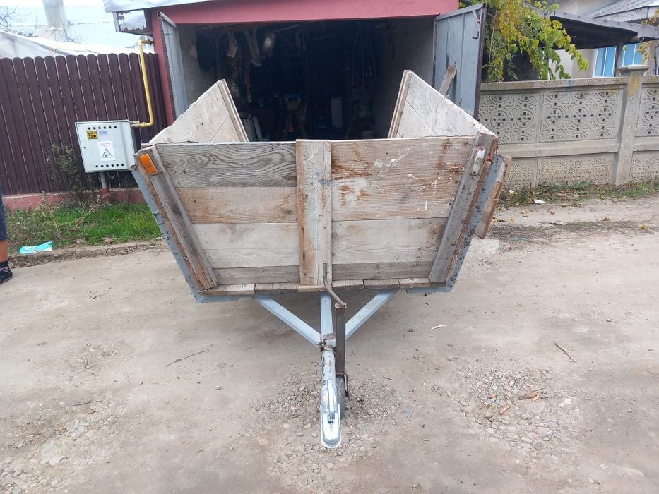 Vind remorca pentru cimp