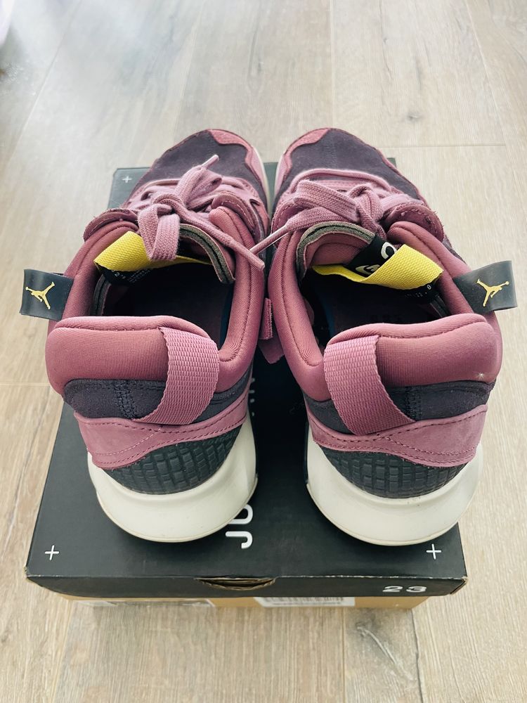 Обувки Jordan/Nike  *ЧИСТО НОВИ*