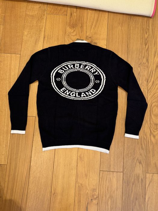 Burrbery пуловер S
