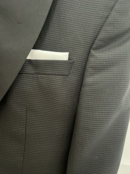 Vând costum bărbați elegant negru
