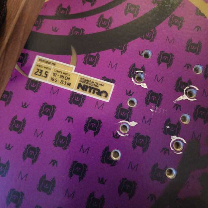Placa Snowboard Nitro Mistyque 149 cu leg Burton Mission S