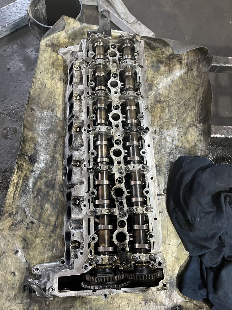 цилиндрова глава bmw e70 4.0d