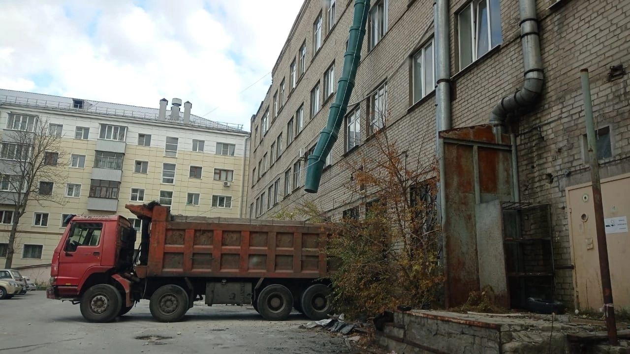 ДЕМОНТАЖ ВСЕХ ВИДОВ 

Демонтаж зданий и сооружений,
Демонтаж стены, 
Д