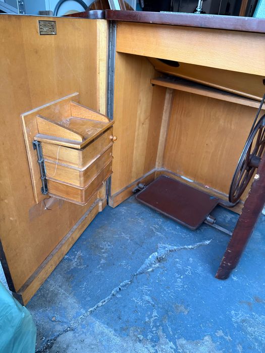 Mașină de cusut Ileana