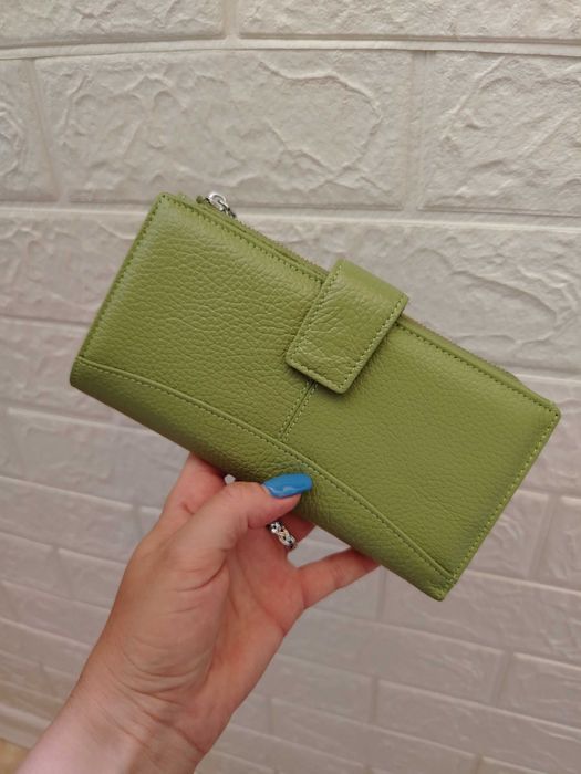 Дамски портмонета