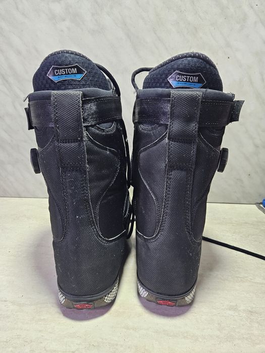 Boots 119 buti placa snowboard  Vans  mărimea 43  (  28 cm) .