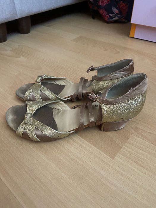 Sandale dans sportiv