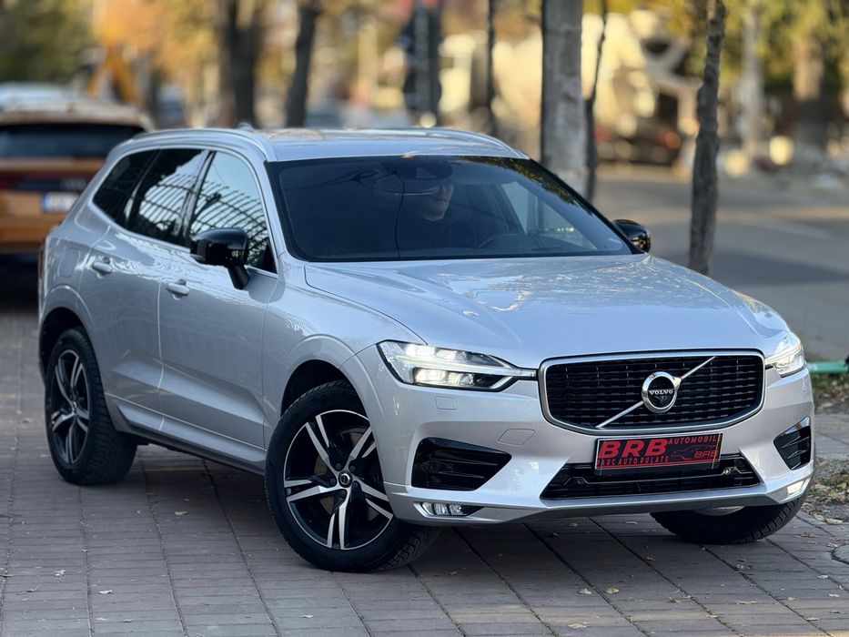• Volvo XC60 2019 • R Design • 4x4 • Extra full • Parc Auto / Garantie