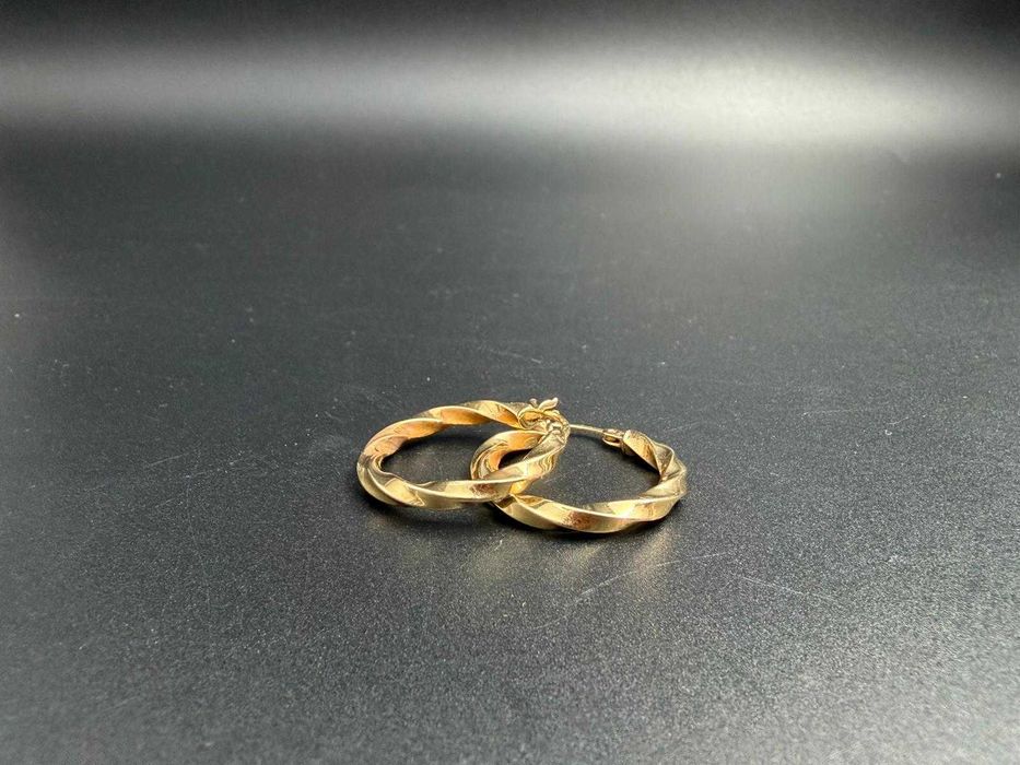 Dracula Amanet: Cercei de Aur 3 Gr/18K.