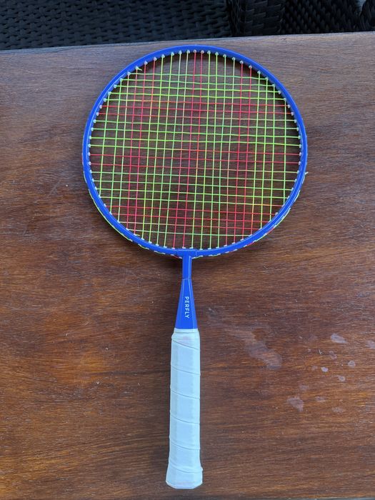 Vând paletă de Tenis