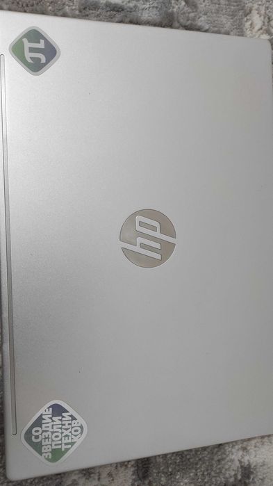 HP Pavilion Ultra book 256 SSD.i5 8th