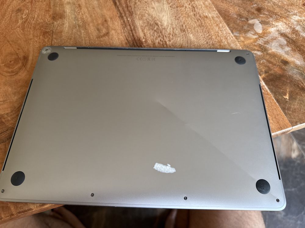 Macbook pro 13 touchbar A1706. (2016)
