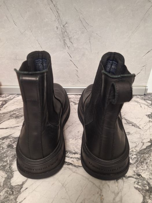 Два чифта Tommy hilfiger Chelsea мъжки боти 42 1/2 и 41 номер