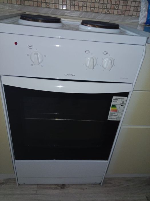 Продам электроплиту  не дорого