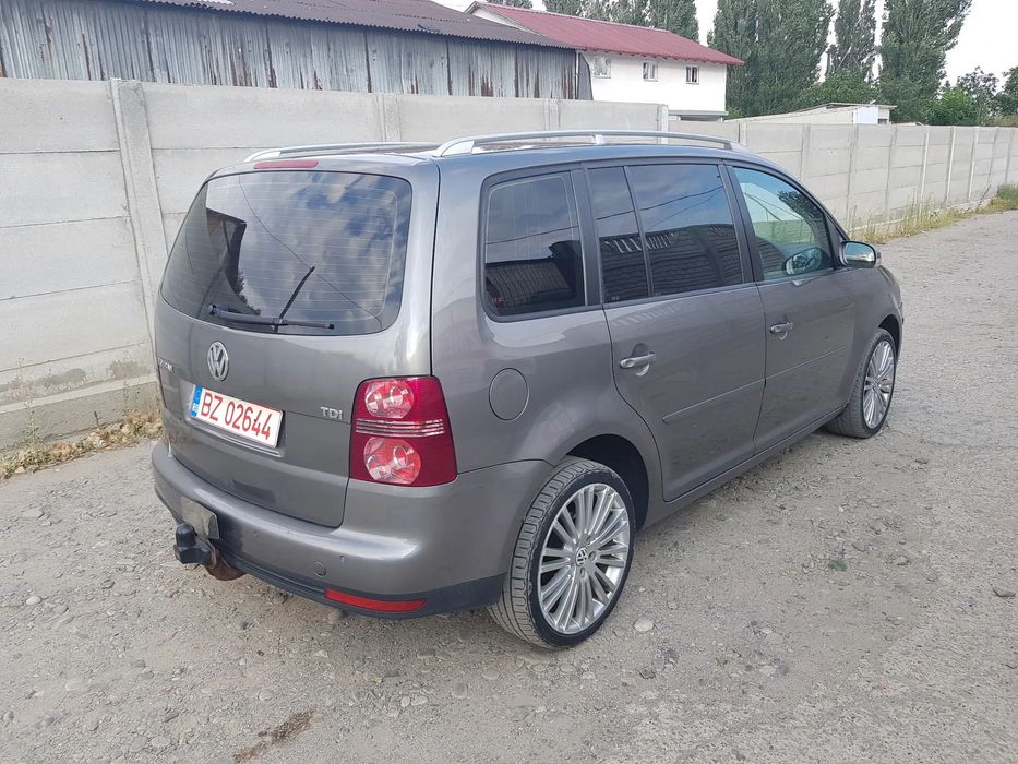 USA STANGA FATA/USA DREAPTA FATA/USA STANGA SPATE/USA DREAPTA SPATE VOLKSWAGEN TOURAN FACELIFT