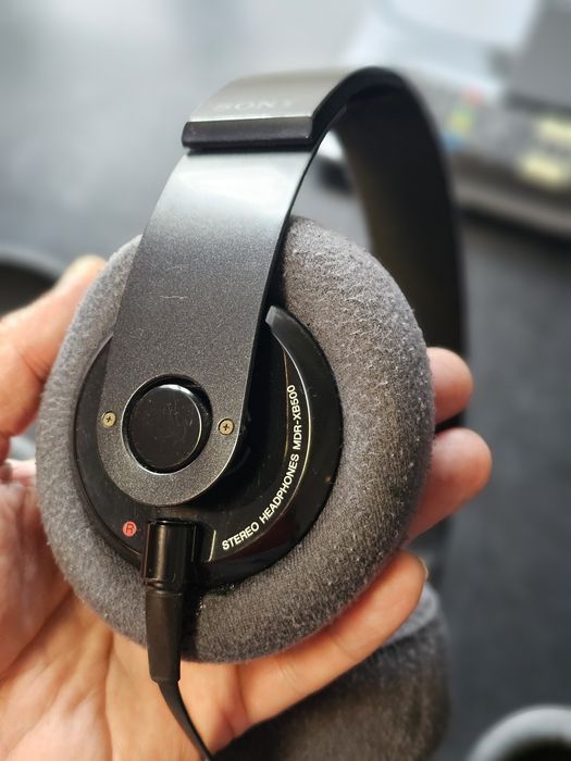 Căști audio Sony, Beats