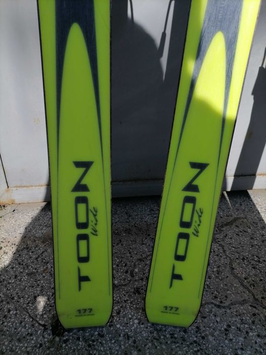 Продавам Марков и ски