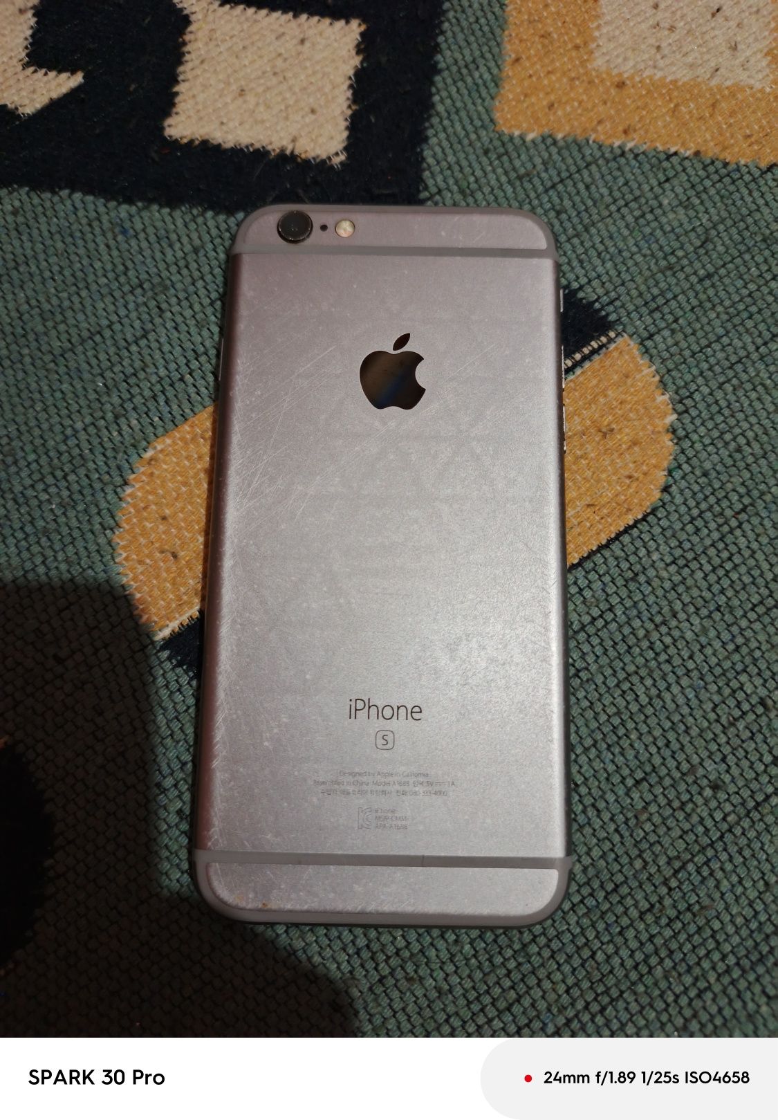 Iphone 6s с разбитым экраном