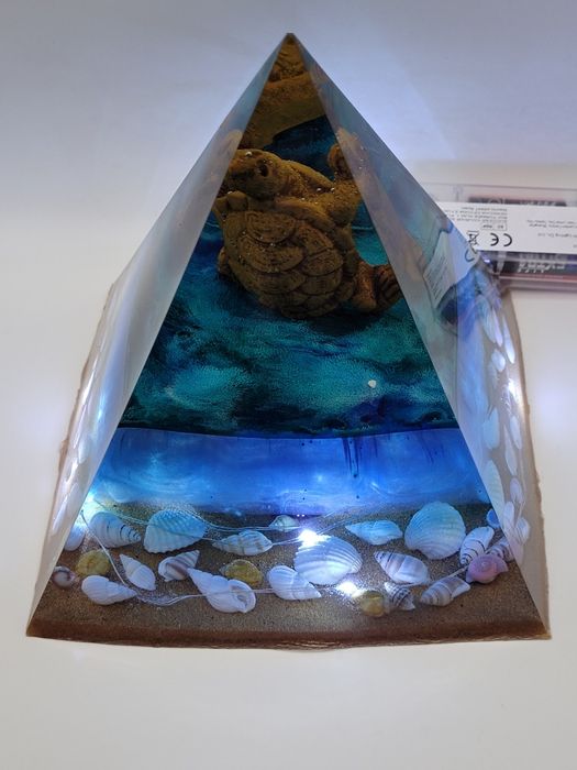 Lampa decorativa piramida cu model maritim
