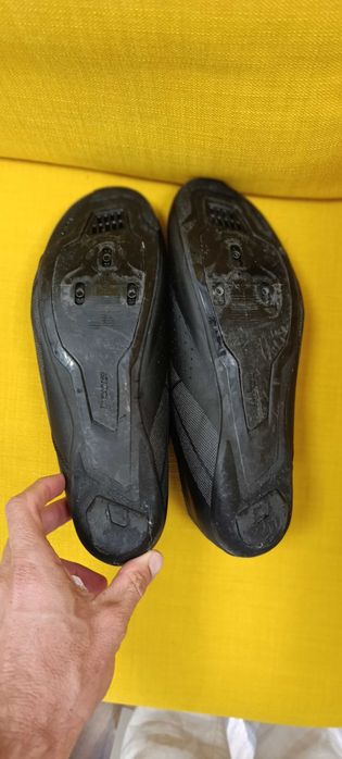 Шосейни шпайкове Shimano RC3. 44