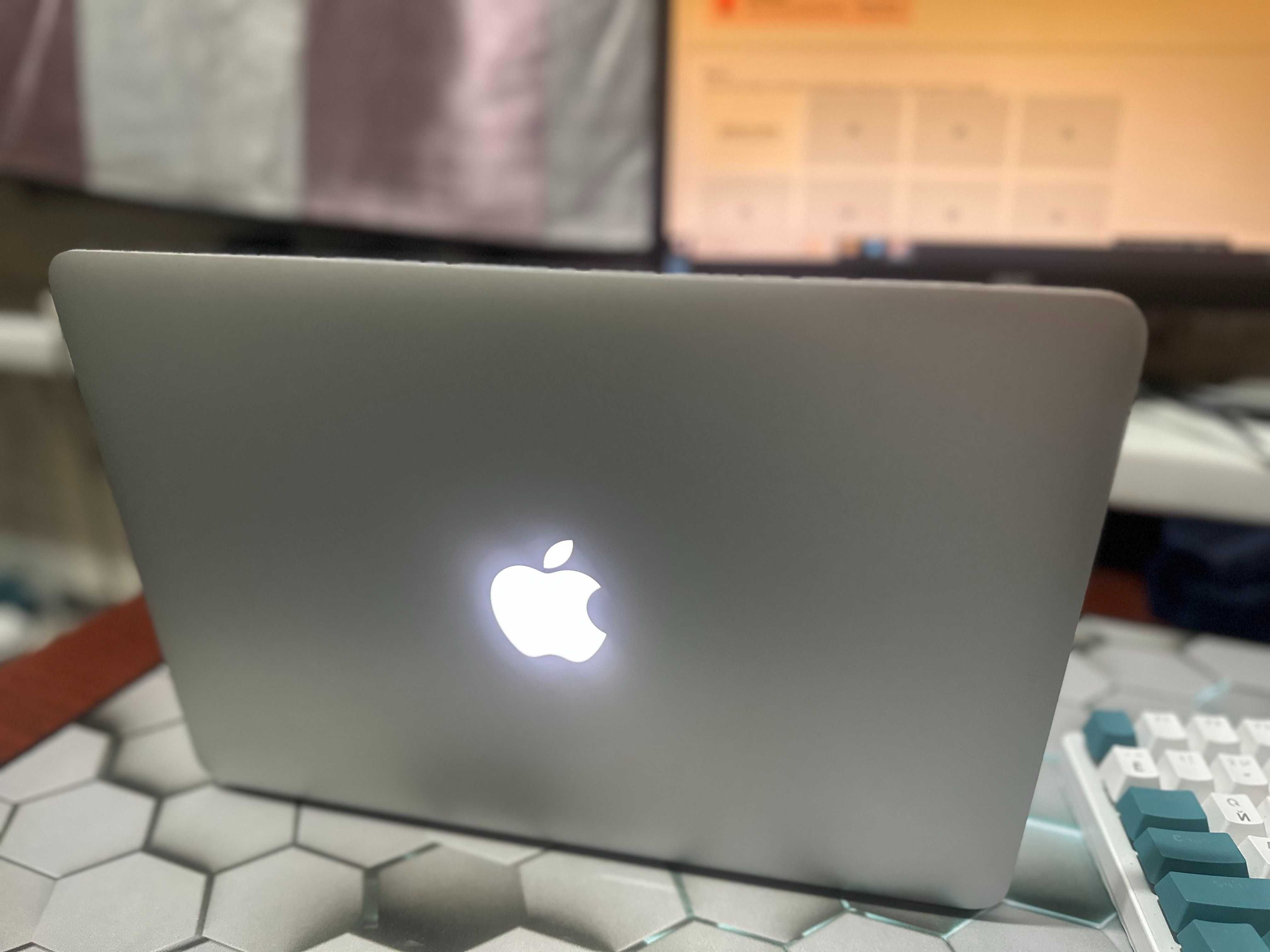 MacBook Pro 13" (2015)
