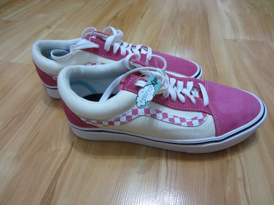 Tenisi originali dama, noi VANS COMFYCUSH, piele intoarsa,mar.39