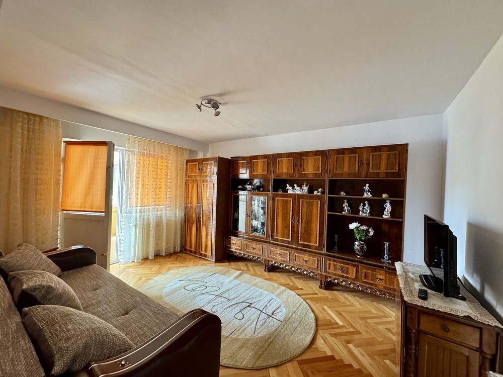 De închiriat – Apartament 2 camere spațios, zona Piața Rahova, Sibiu