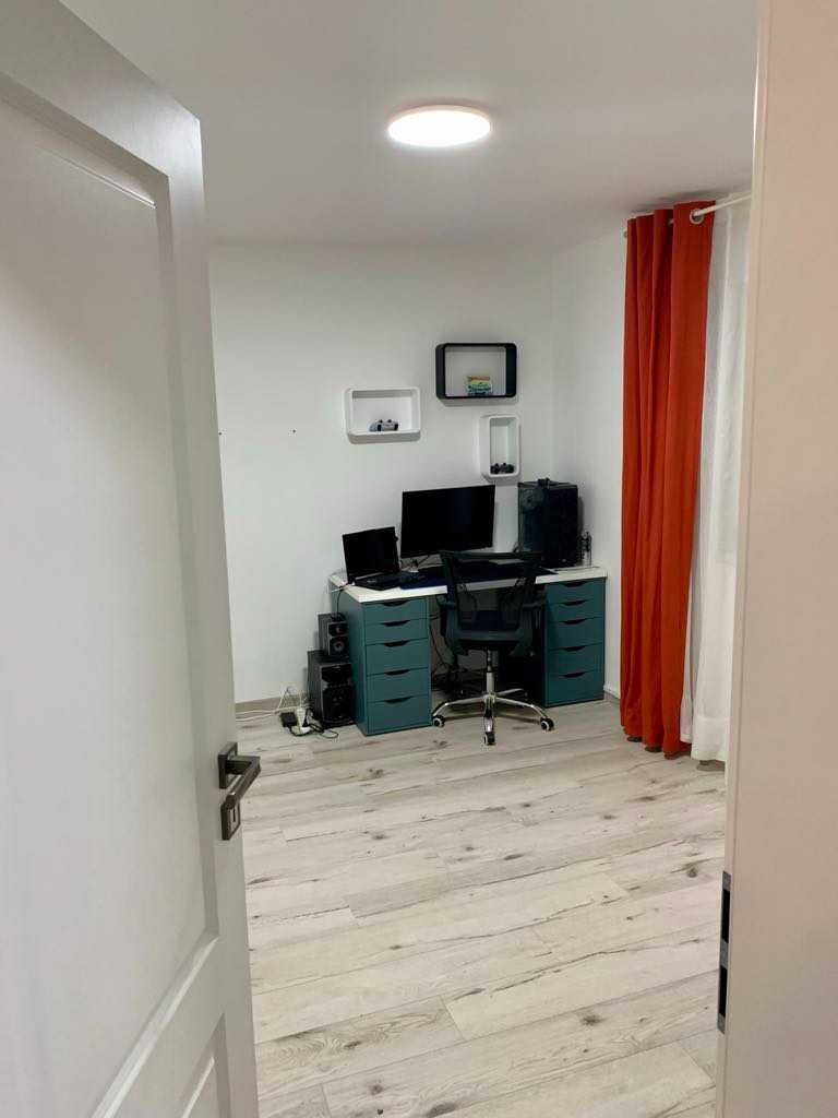Proprietar vand casă tip duplex Nojorid.