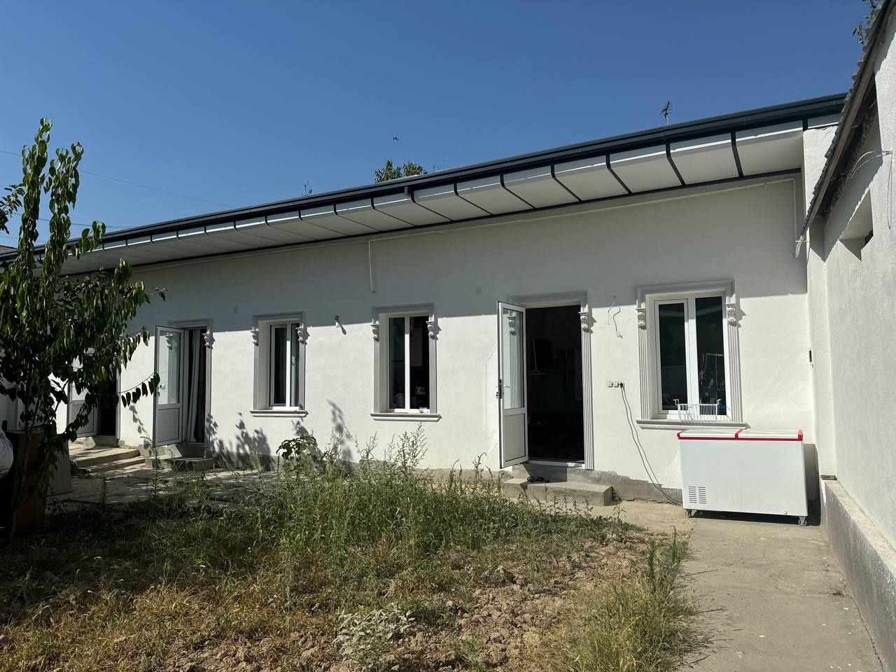 Uchastka sotiladi