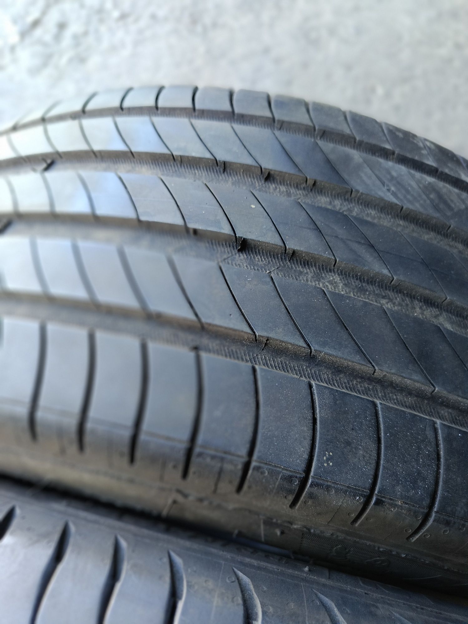 Летни гуми -2021г.-17цола-205/45-1бр.-85лв." MICHELIN"