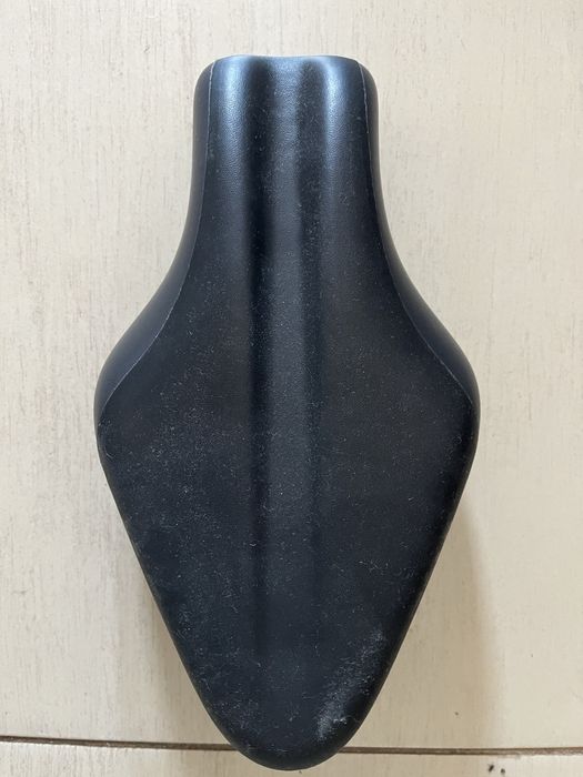 Șa transiro fizik cu șine din carbon. Foarte comodă pentru full