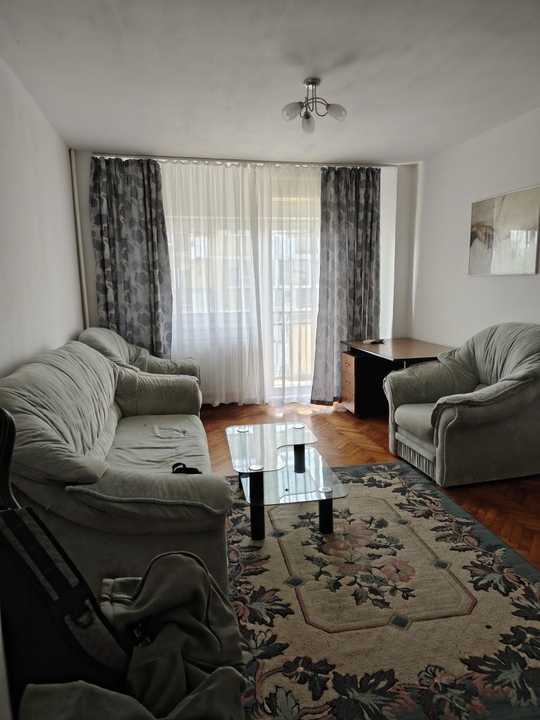 Închiriez apartament 2 camere zona 300 Micalaca
