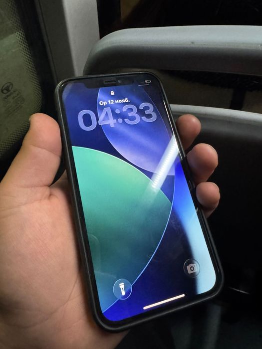 Продам айфон 12 состаяние идаелный