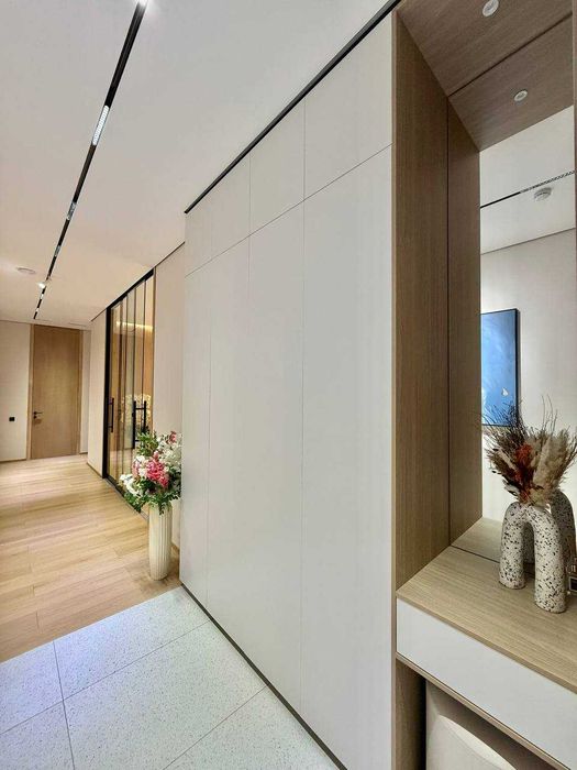 №0933 - Новая с мебелью и техникой. ориентир Телебашня!!!