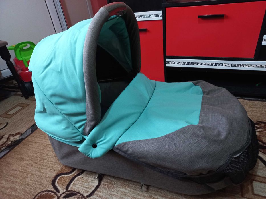 Кошара за игра и количка