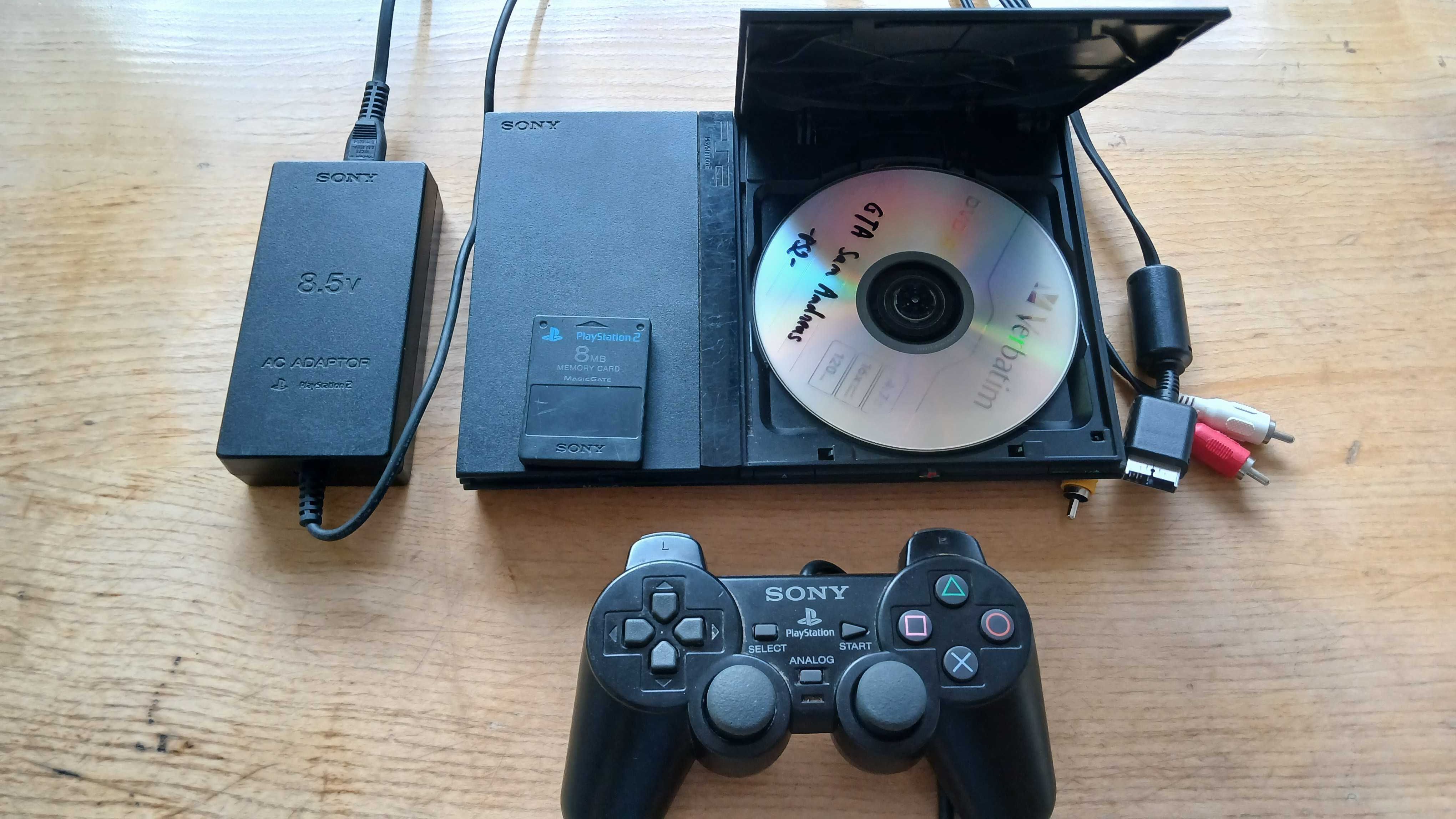 Vand consola playstation 2 / ps2 modata, joystick, cabluri, GTA