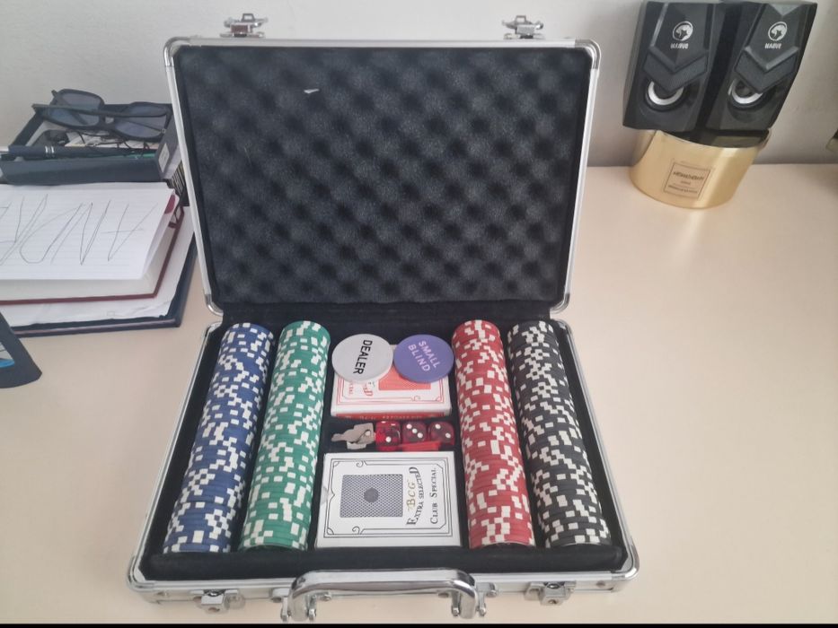 Vand set poker doar iasi