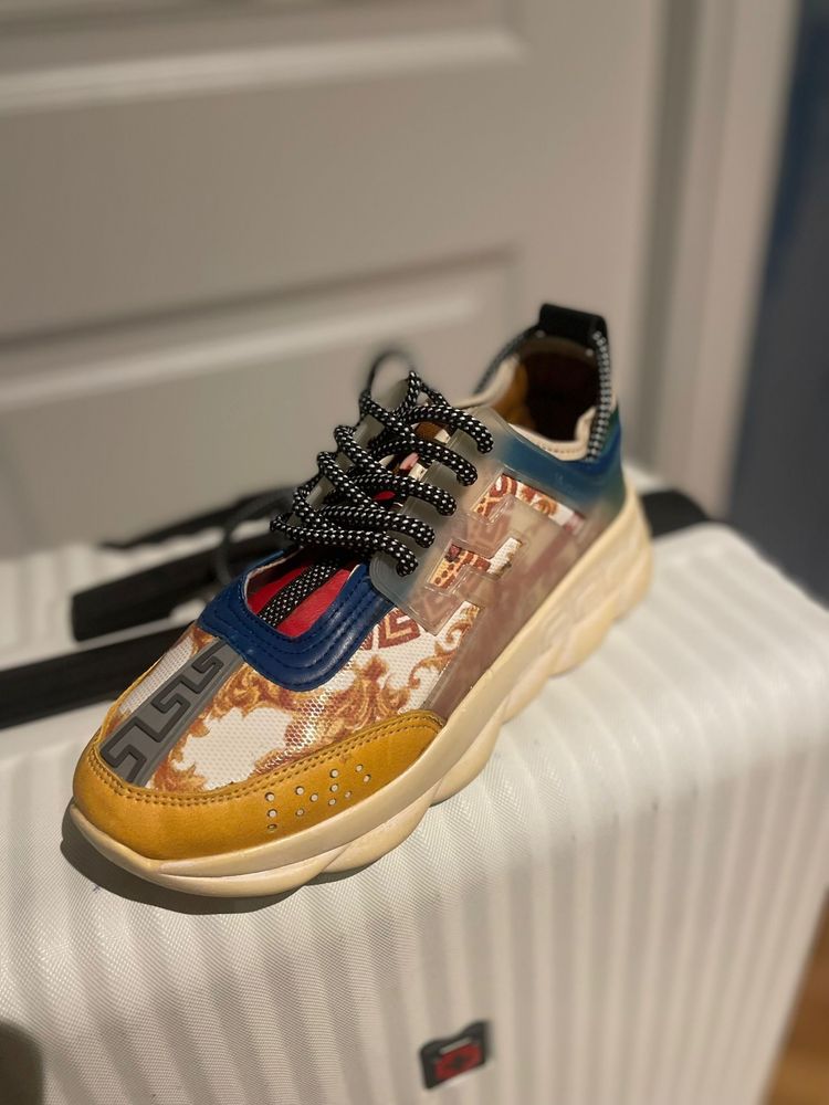 Vand adidasi unisex tip Versace chain reaction un