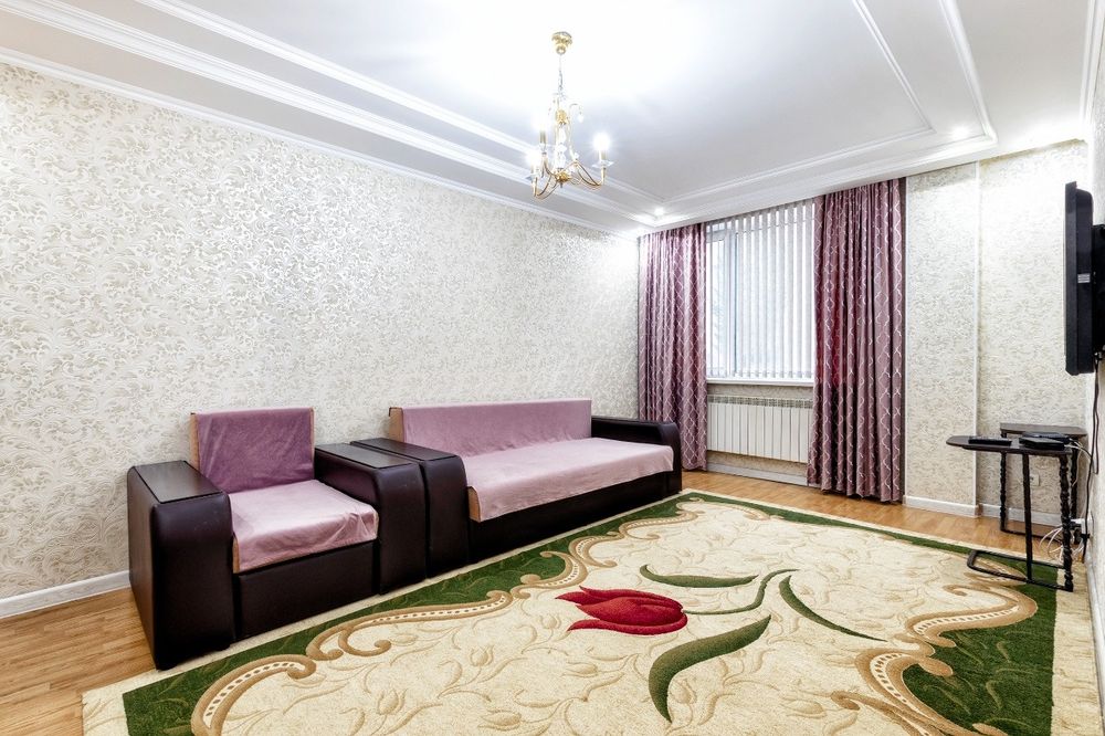 Сдам 2х ком квартиру посуточно возле Керуена. ЖК  Тулпар. Достык 12