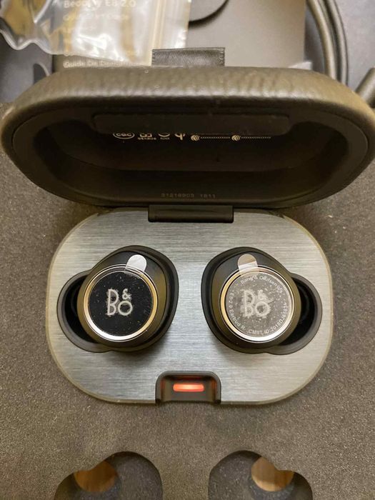 Продавам безжични слушалки