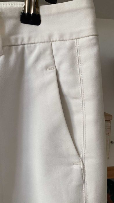 Pantaloni albi Zara marimea XS/34